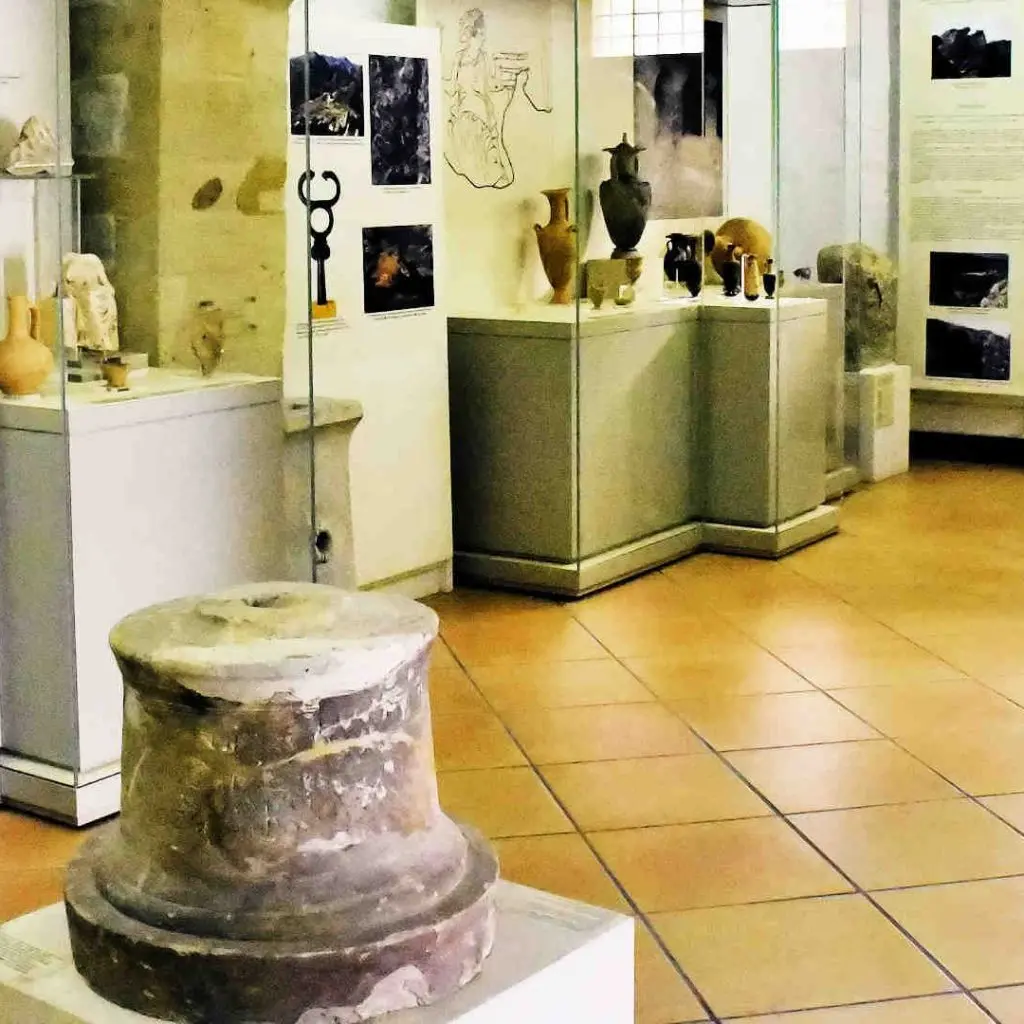 Archaeological Museum 002_PerfectlyClear KISSAMOS - photo 42