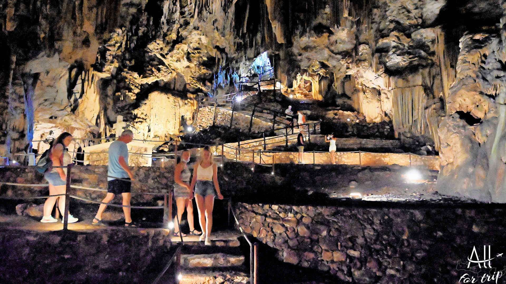 Annunciation of the Virgin Church és Melidoni Cave 101_PerfectlyClear