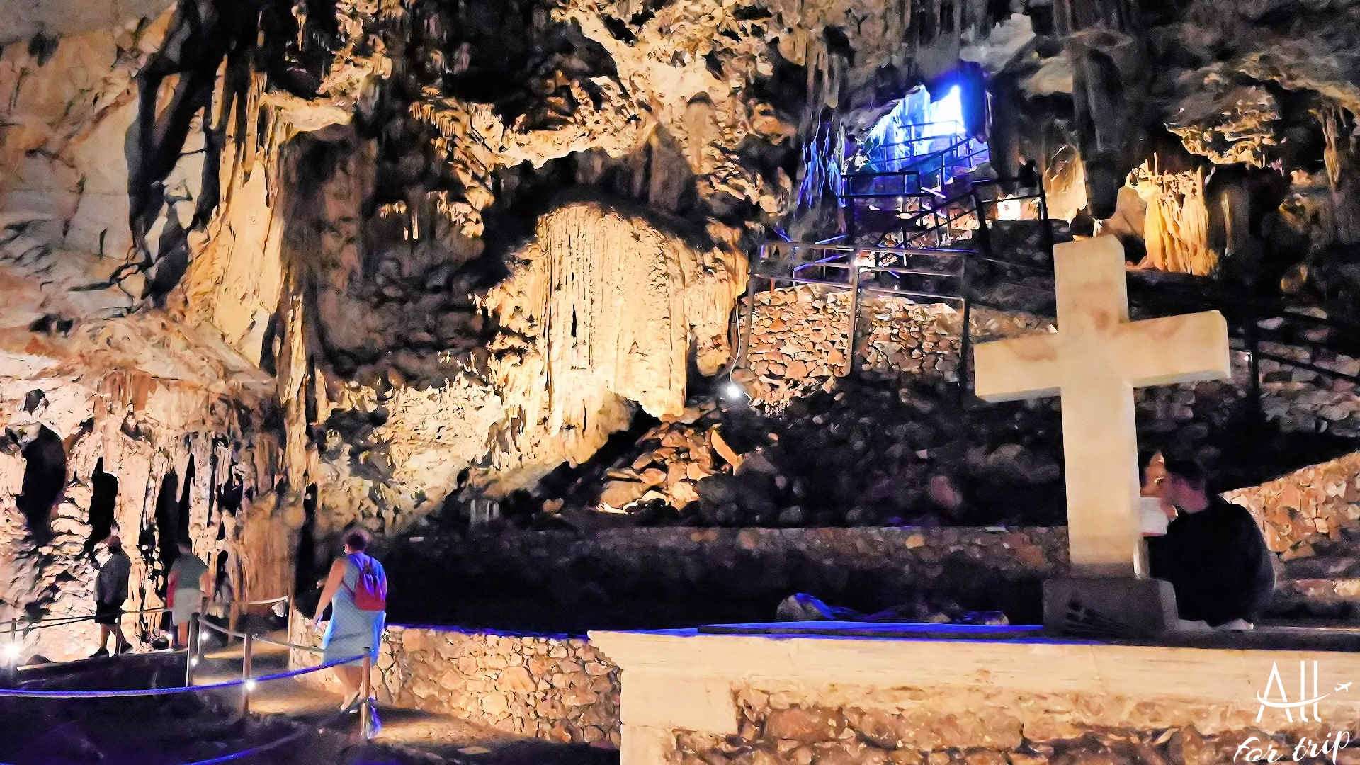 Annunciation of the Virgin Church és Melidoni Cave 145_PerfectlyClear