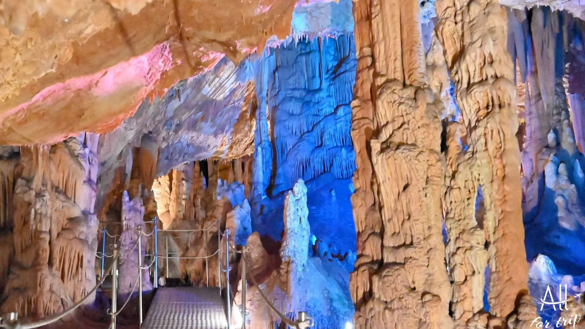 Sfendoni Cave in Zoniana - photo 20