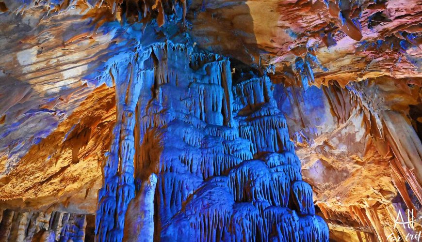 Sfendoni Cave in Zoniana