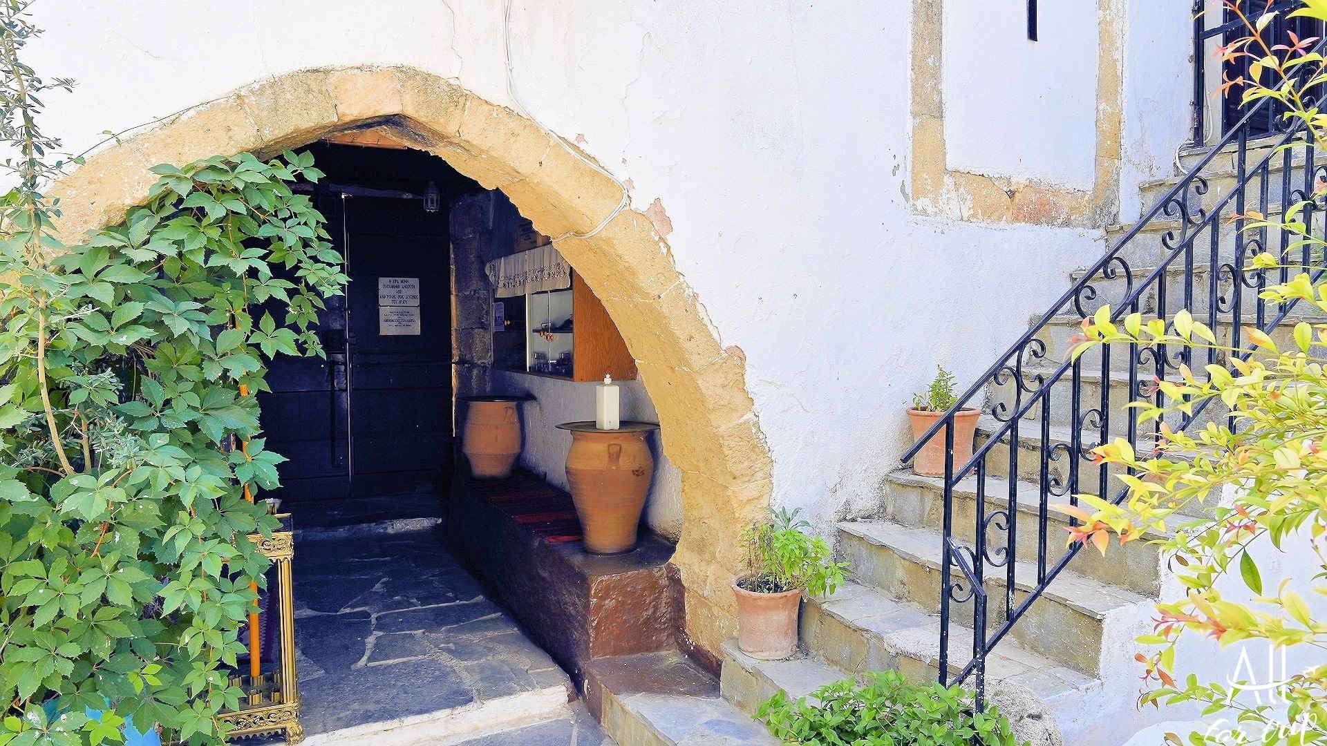 Iera Moni Diskouriou 025_PerfectlyClear